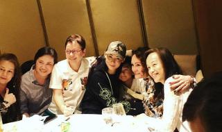 女儿是妈妈的小棉袄